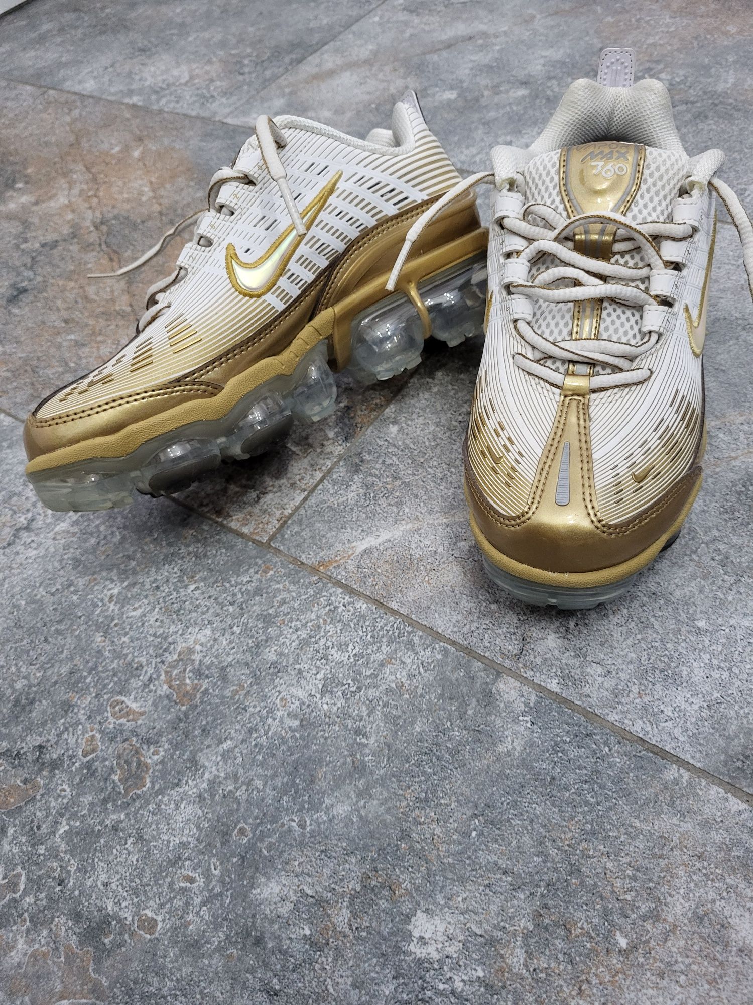 Nike Air vaporMax 360 Metalic Gold