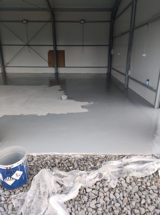 Efectuez lucrări construcții interioare și exterioare