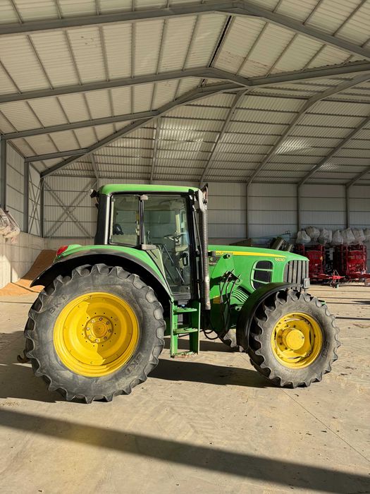Tractor John Deere 6630