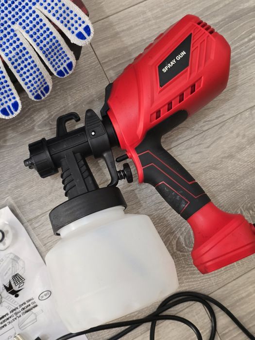 Pistol electric de vopsit 700W, rezervor 1200ml