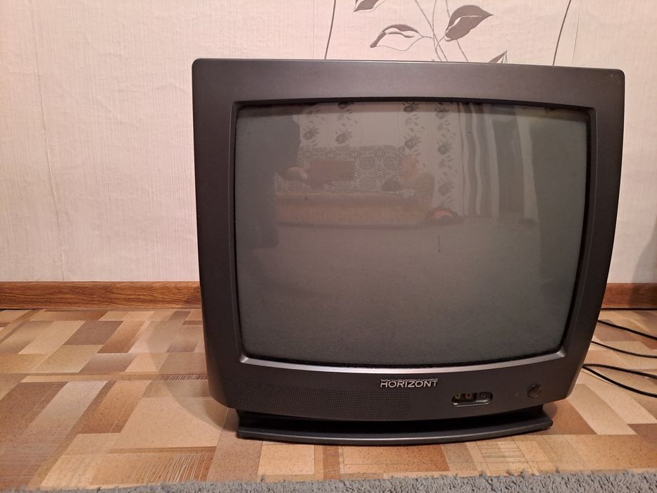 Телевизор продам