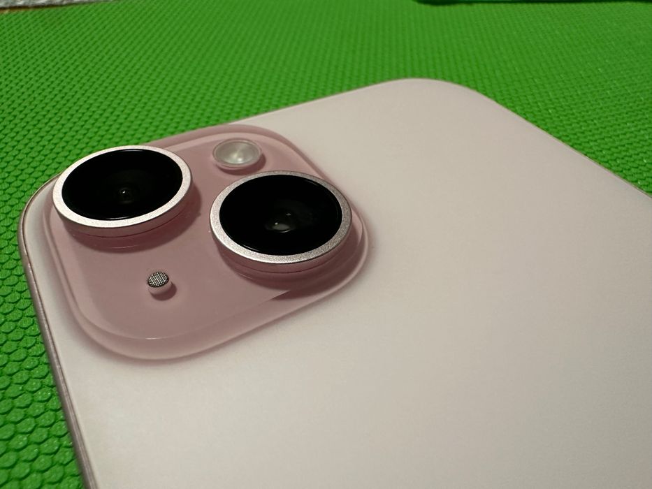 iPhone 15 pink Отлично състояние
