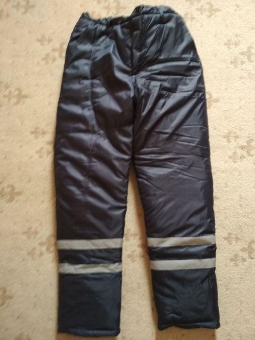 Продаются зимние штаны из синтепона размер 54