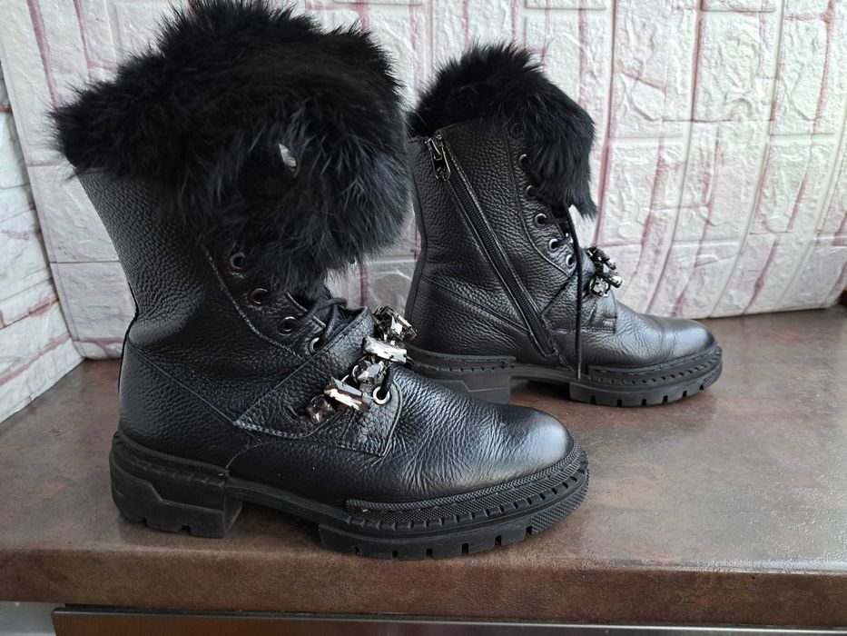 дамски зимни обувки,боти,кубинки,ном38,Eva Minge