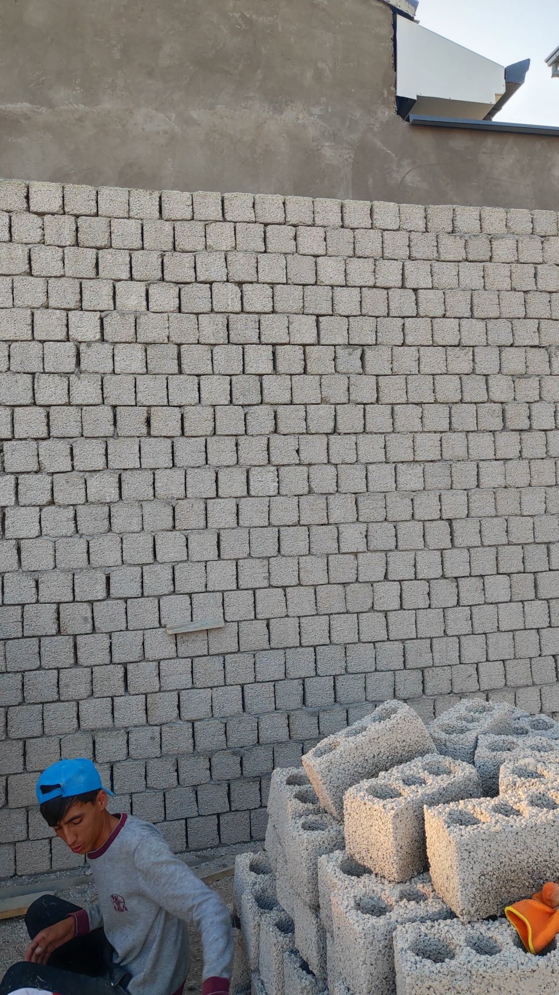 Shlakablok sotiladi razmer 15/30