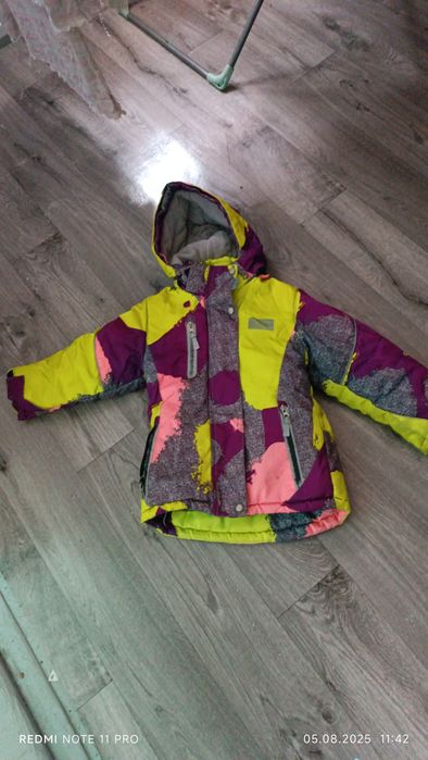 продам детский лыжный костюм на девочку