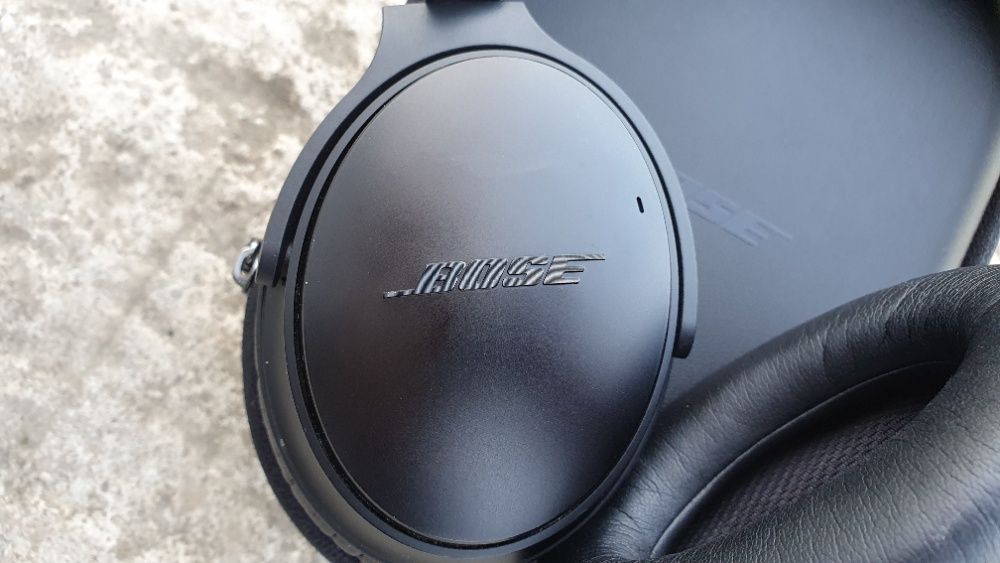 Продавам Стерео слушалки BOSE QUIETCOMFORT 35 II BLK