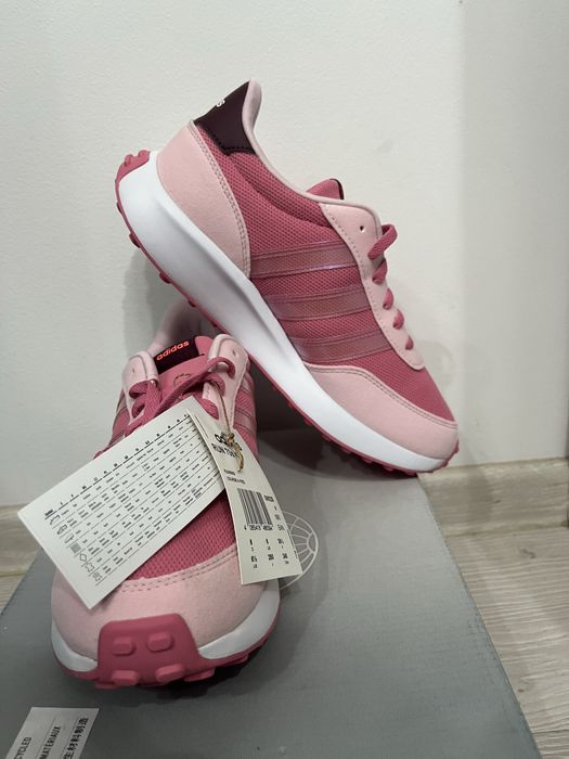 Adidas Run 70s K marime 39 1/3