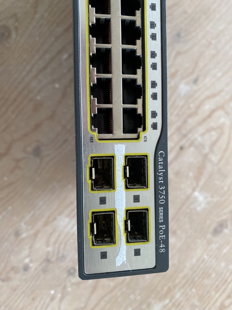 Свитч Cisco catalyst 3750