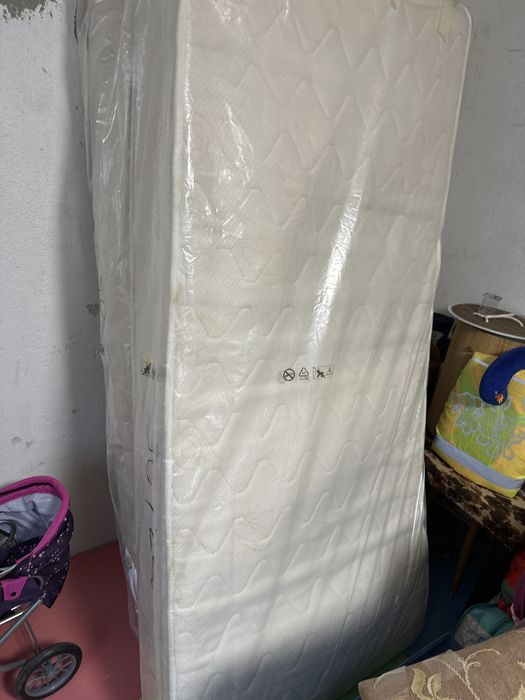 Промоция 300 кв2 броя Матраци 200/90 2 броя