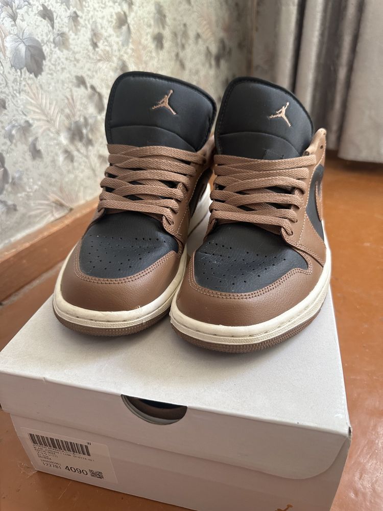 Air Jordan 1 low