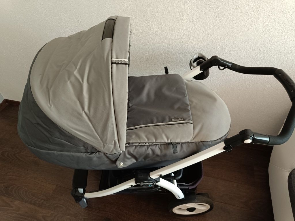 Бебешка количка 3 в 1 Peg perego