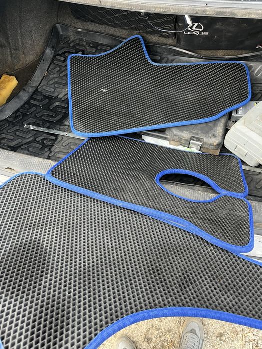 Продам коврики на газель некст