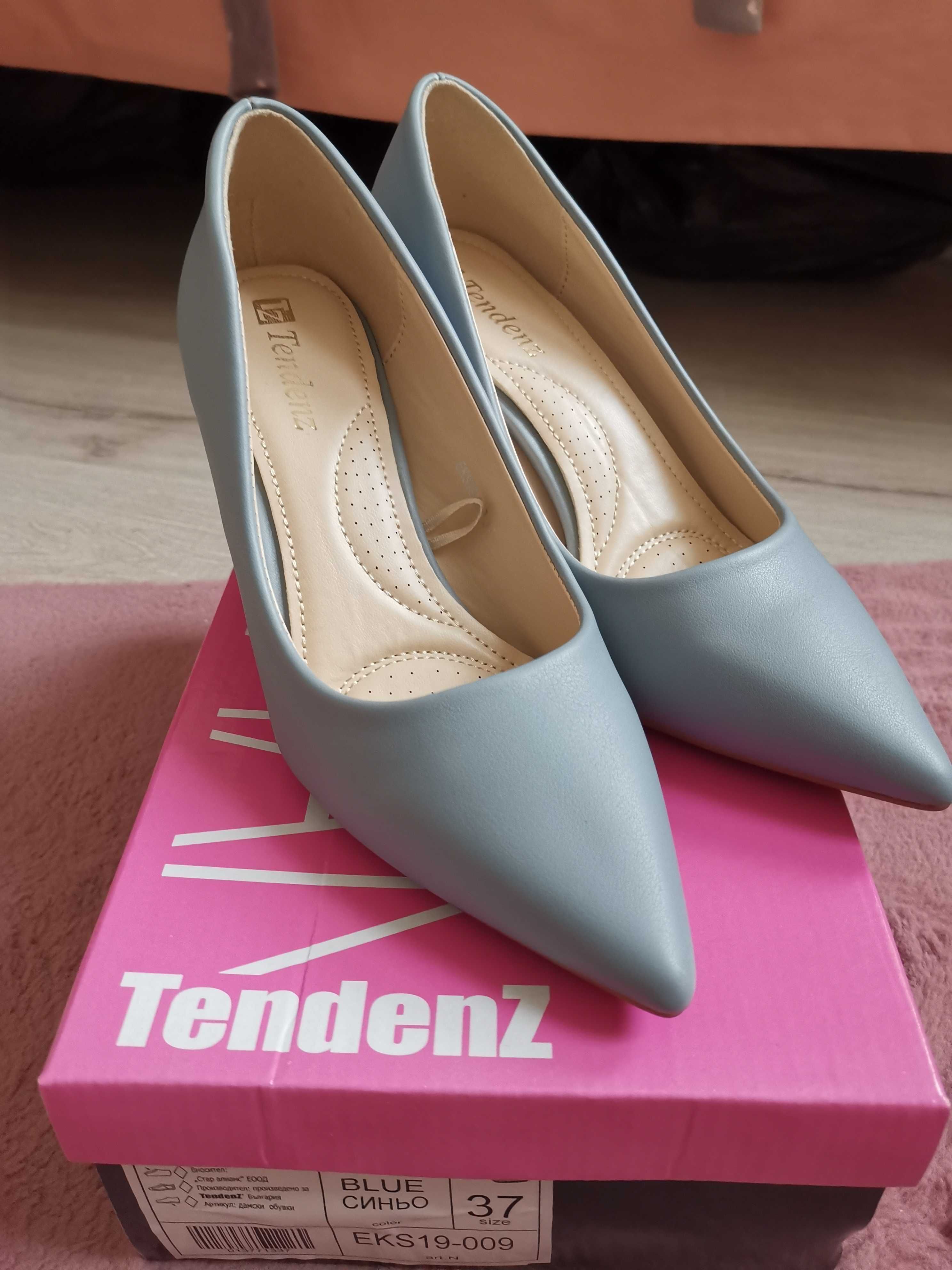 Обувки Tendez, нови
