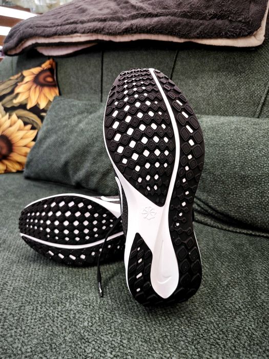 Маратонки Nike AIR ZOOM