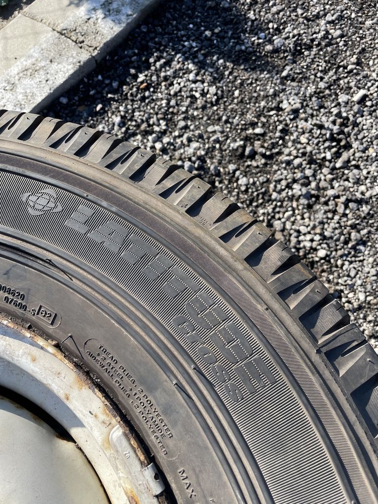 7.50R16C MICHELIN 2бр. 7.5мм с джанти