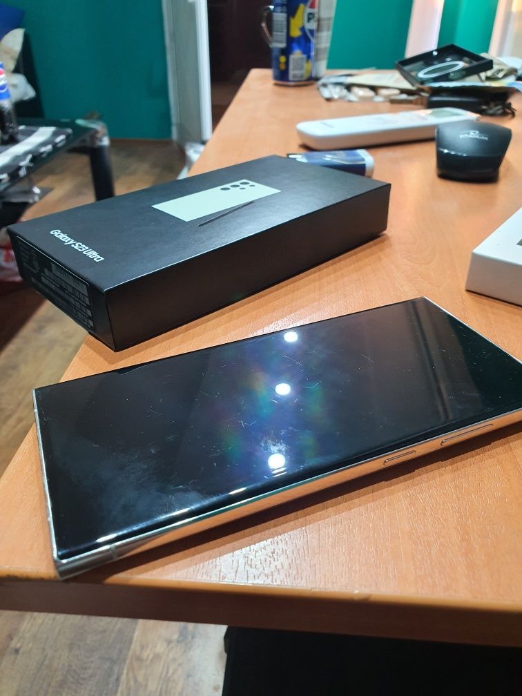 Samsung Galaxy S23 ultra 256/8