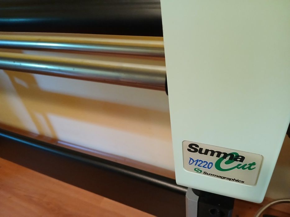 Cutter plotter Summa D1220