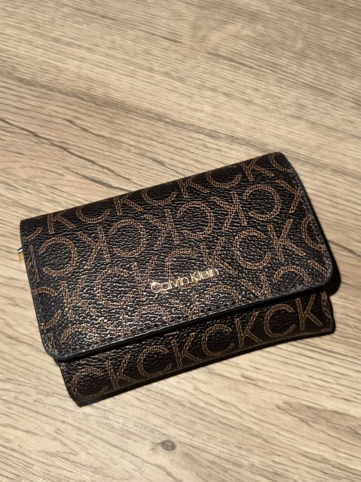 Б/у брендовые кошельки