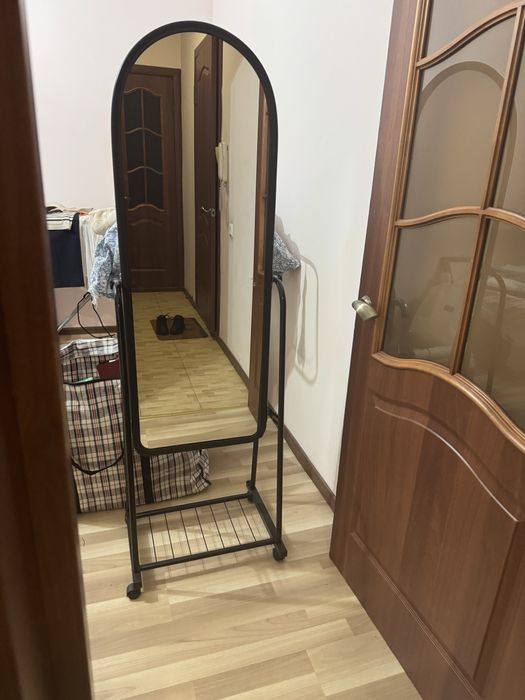 Зеркало напольнле