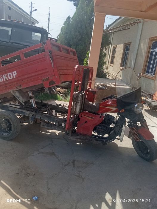 Mototsikl sotiladi