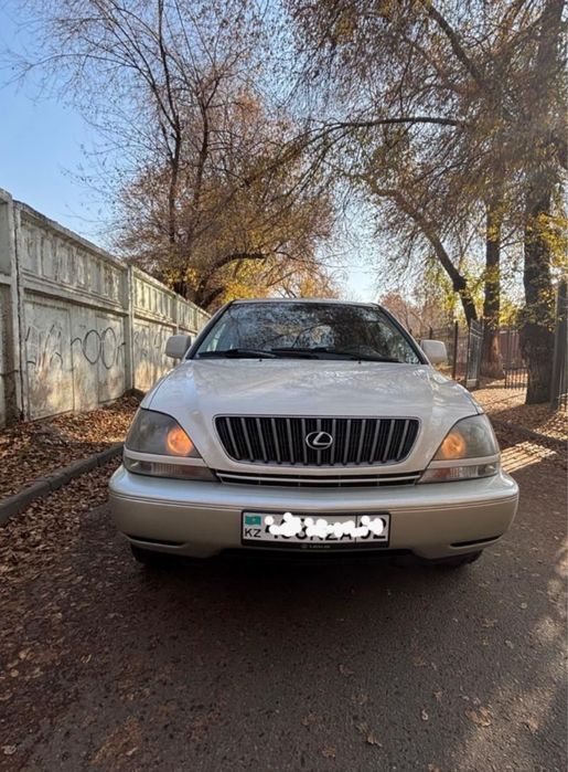 Lexus RX 300 Продам  2000 года, в отличном техническом  состоянии