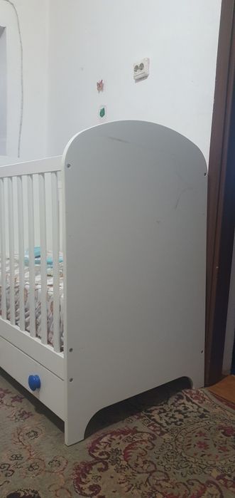 Pătuț pentru bebeluș