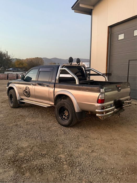 Mitsubishi L200 2005