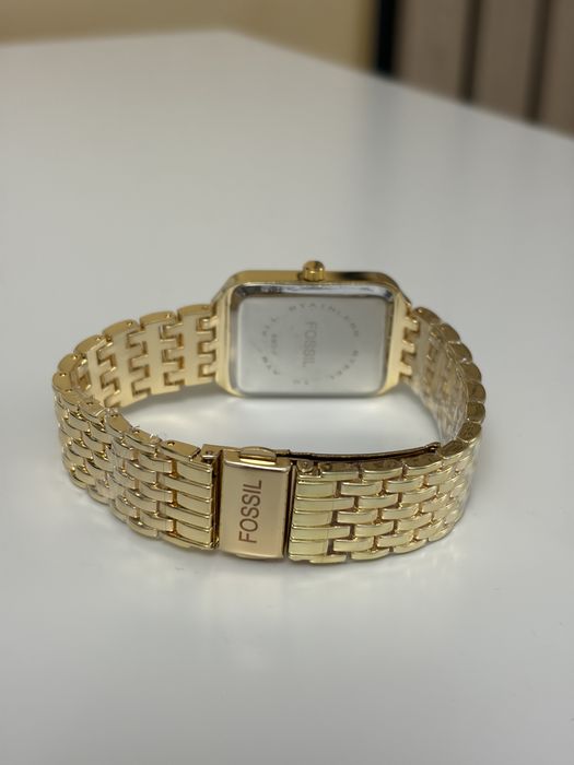 Ceas Fossil dama model 2025