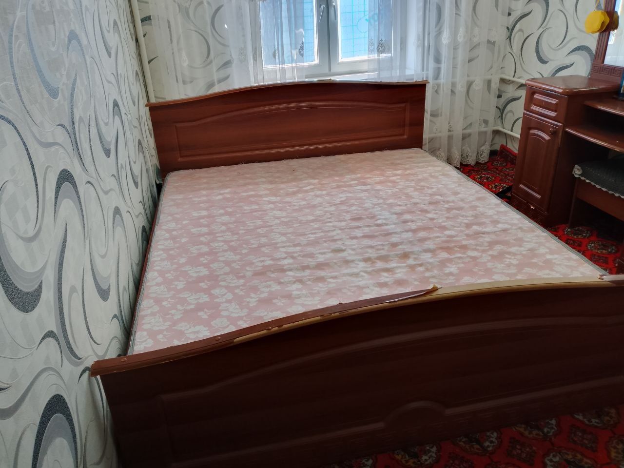 Продаётся кровать!
