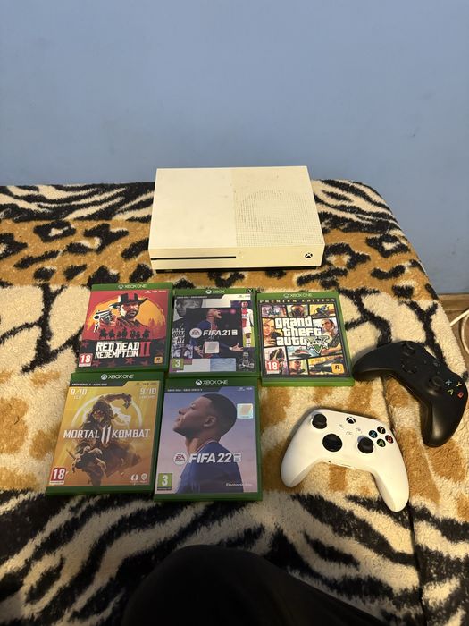 Xbox one S,folosit putin.