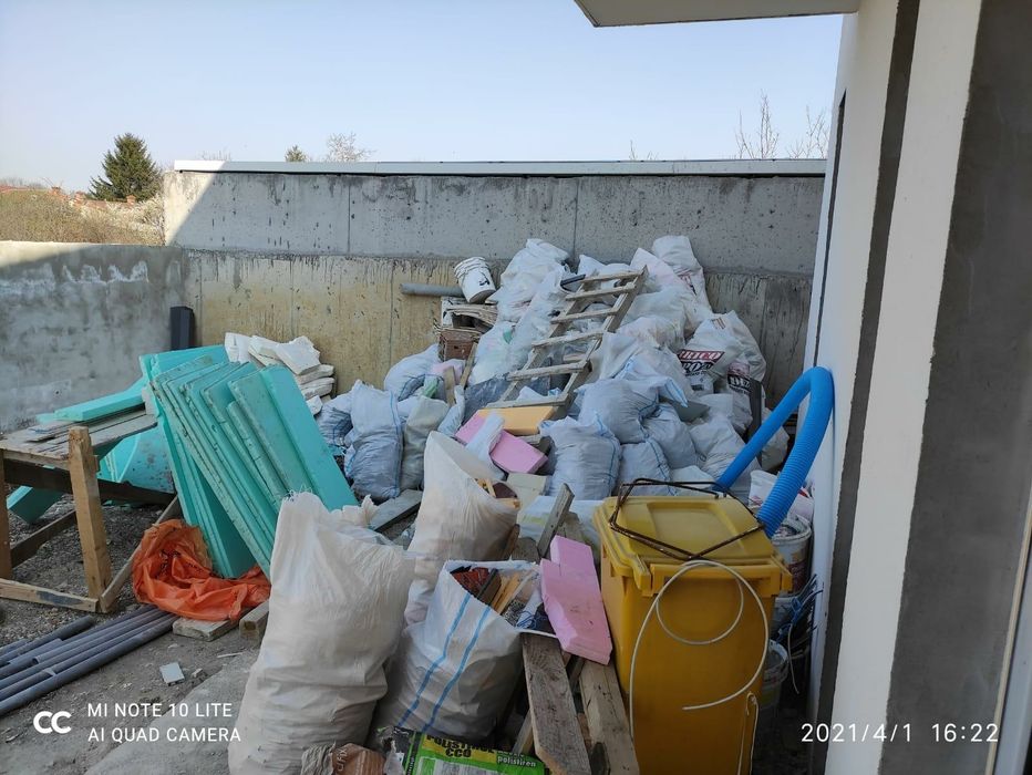 Transport moloz si asiguram incarcatul la masina