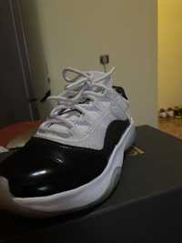 Jordan 11 cmft marimea 36