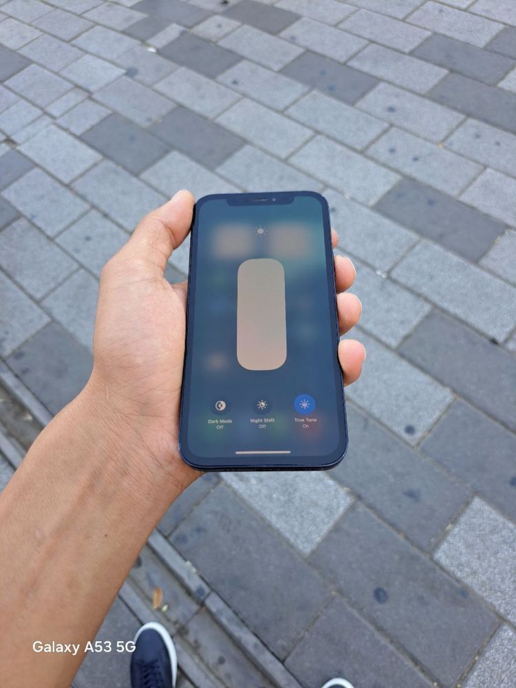 Iphone 12 tomniy siniy
