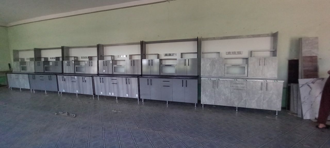 Eni 1.80 sm  buyi 2 mt Oshxona kuhunni mebellari
