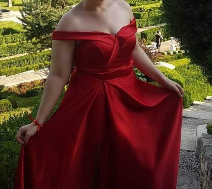 Rochie de tafta roșie