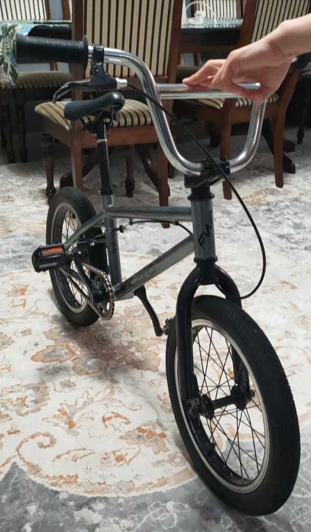 Продается трюковый велосипед BMX Zig-zag 16“