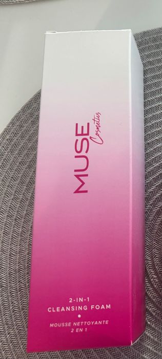 Muse cosmetics - пяна за лице