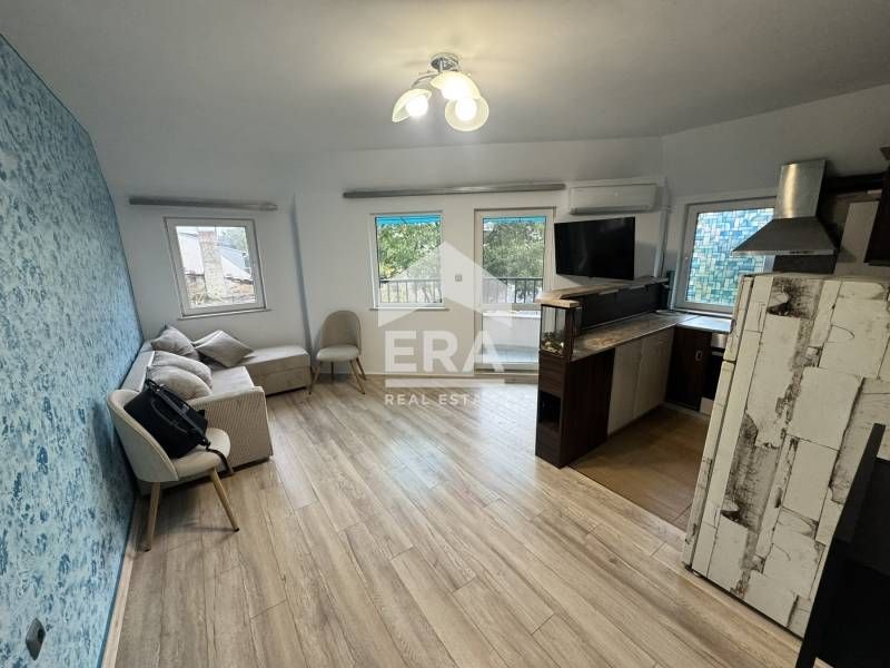 ЕКСКЛУЗИВНО! Двустаен тухлен обзаведен  апартамент в района на Погреби