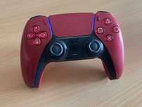 Controller PS5 perfect funcțional.