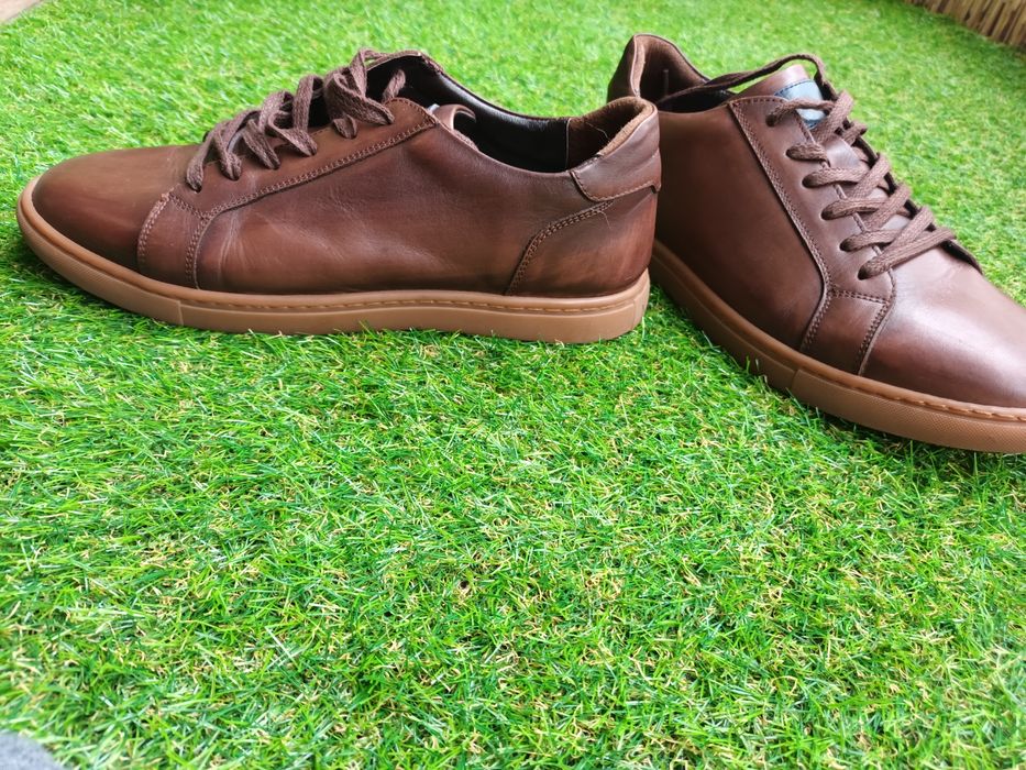 Нови Спортно-елегантни обувки LAZARINI