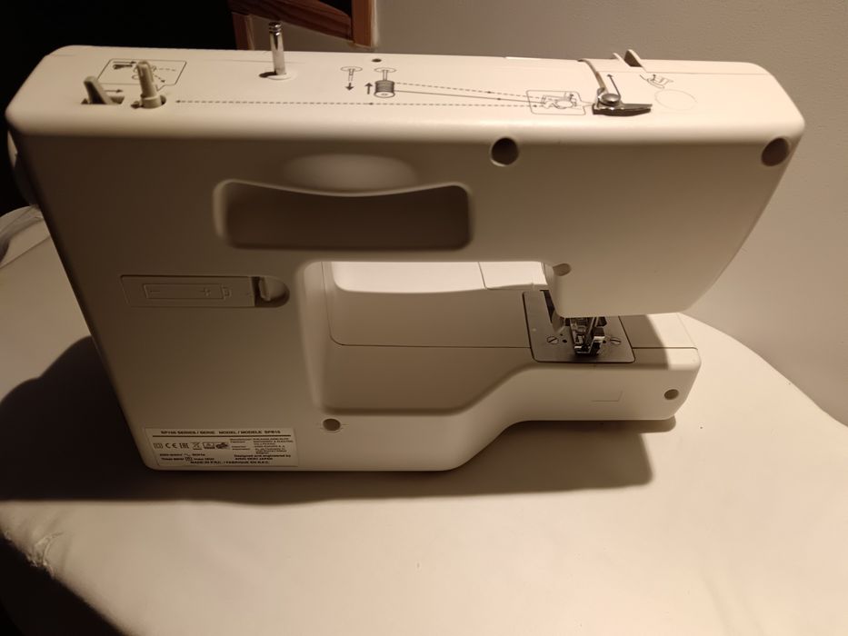 Mașină de cusut TOYOTA