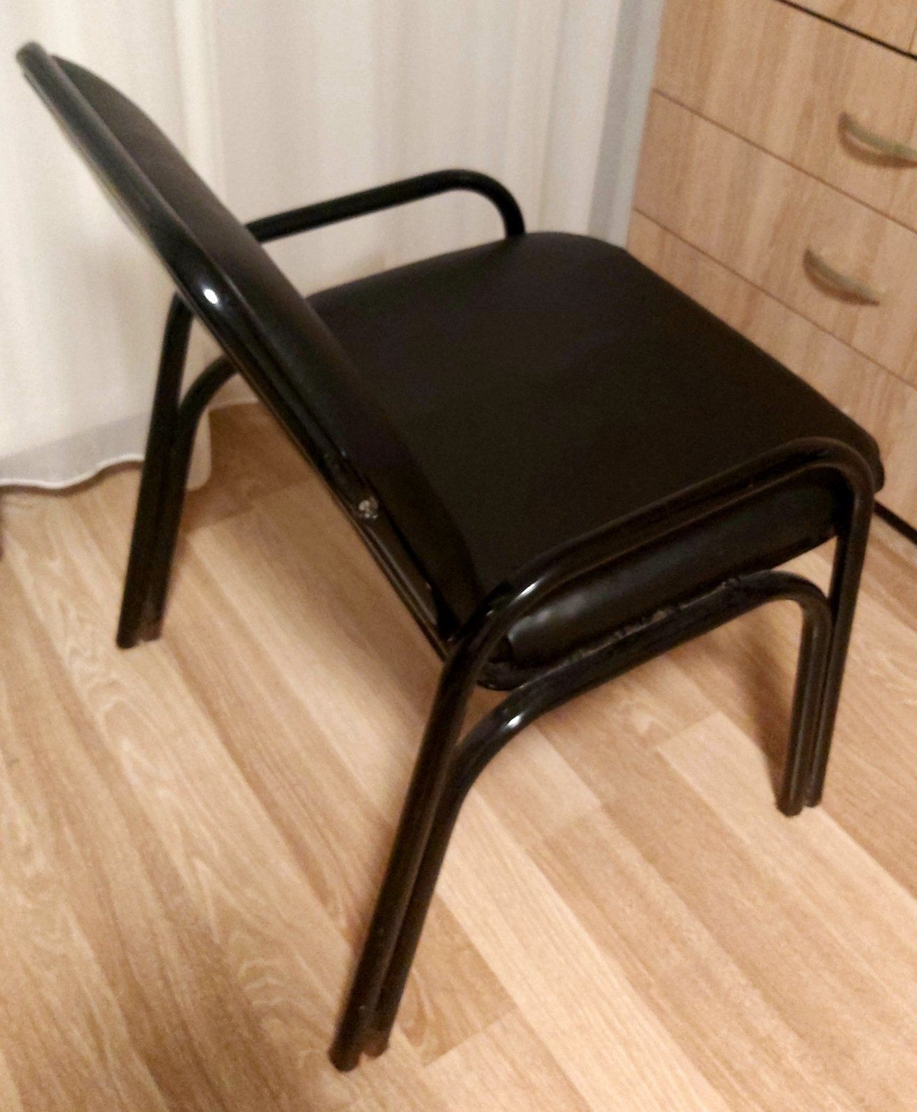 2 стола тръбна мебел