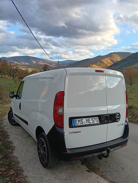 Combo 2.0cdi 2014 impecabil!! 212350 km !! Unic proprietar Germania!!