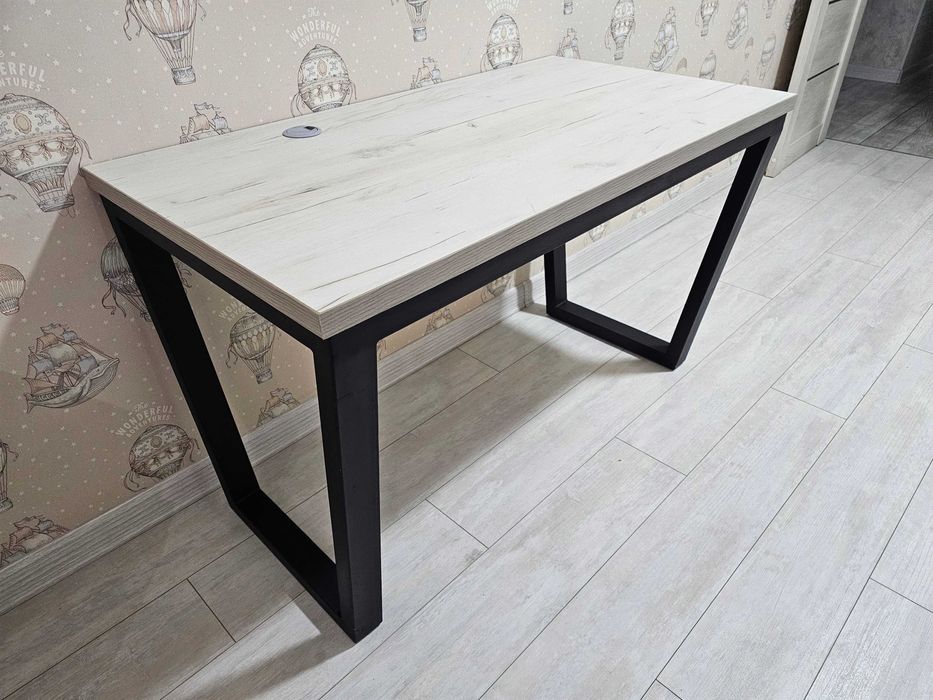 ПРОДАМ Стол для офиса и дома LOFT. Размеры 120x65x75
