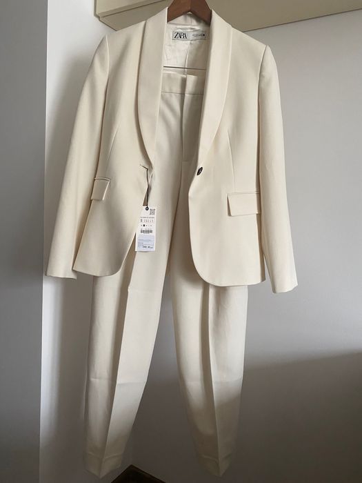 Pantaloni Noi cu eticheta, Zara