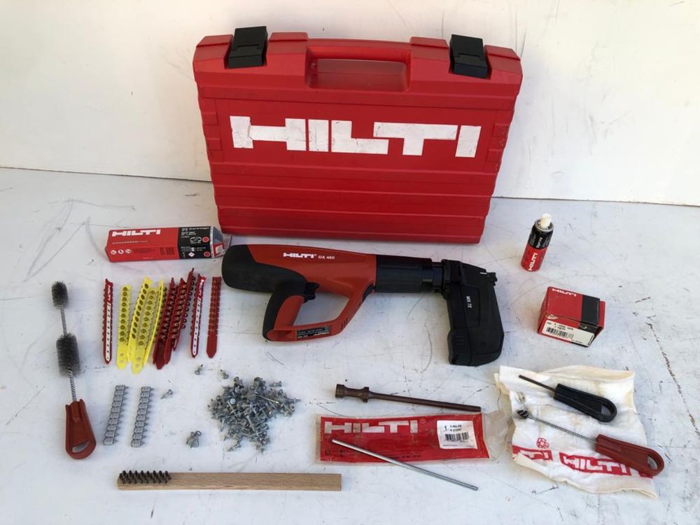 Pistol puscat cuie in Beton Hilti DX 460