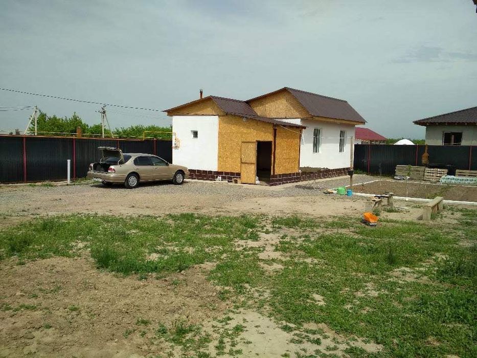 Продам дом в поселке Долан