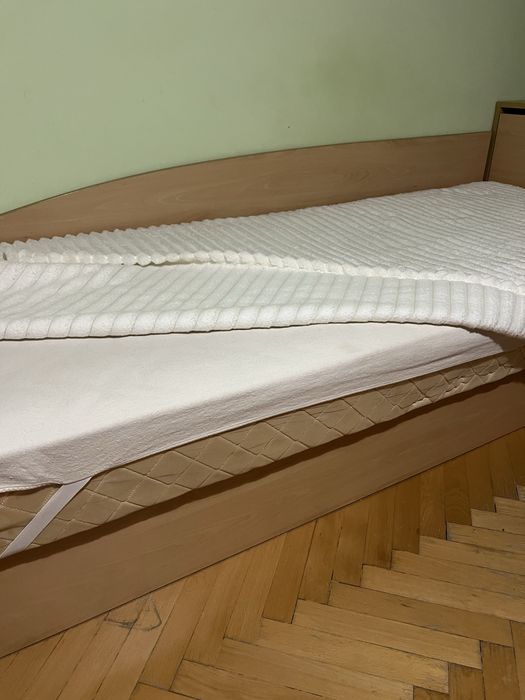 2бр. Единични легла с ракли