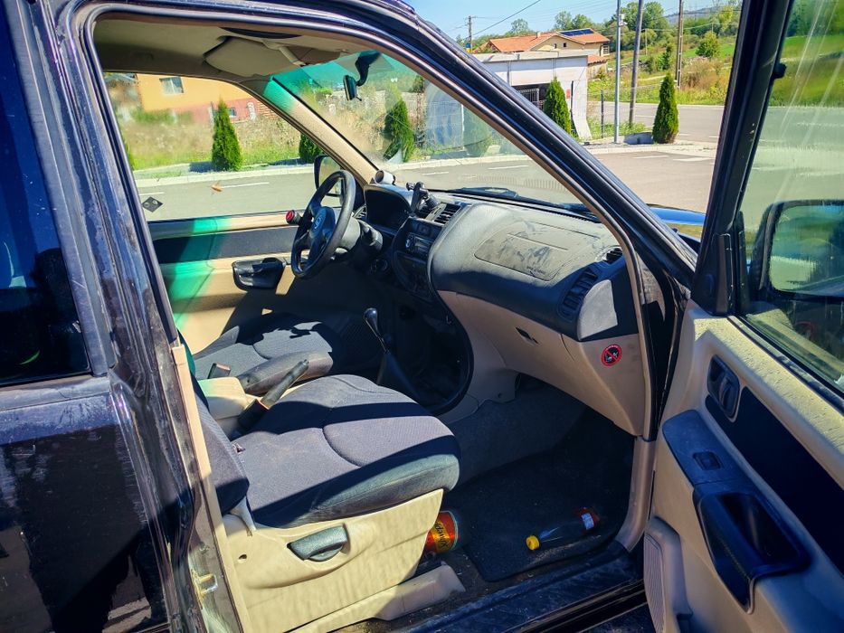 Vând Nissan terrano2